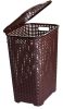 Rattan hatású fedeles szennyestartó barna színben (45 L-es) 