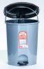 * Pedálos szemetes kuka (30 l), szürke