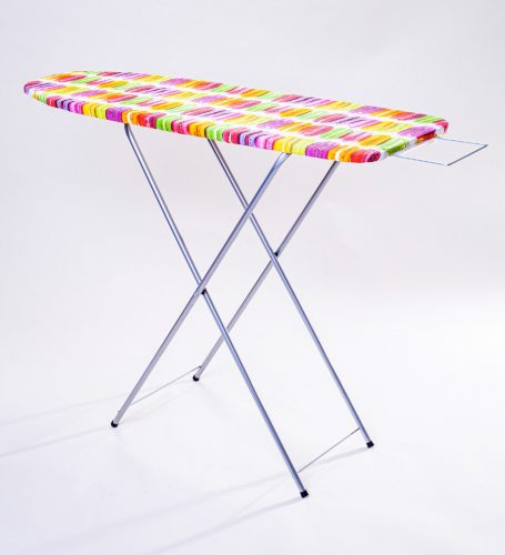 * Vasalóállvány fa 120*38 cm Macaron