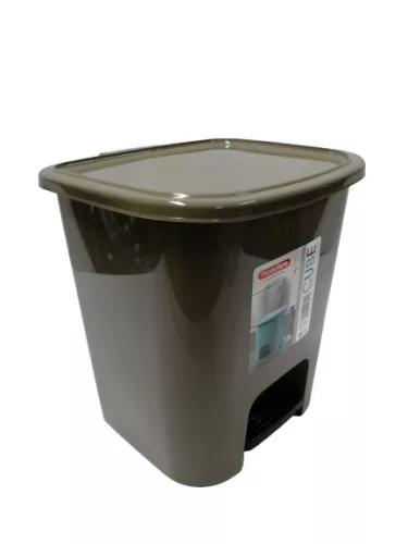 * Szemetes pedálos 7.5L barna