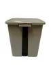 * Szemetes pedálos 7.5L bézs