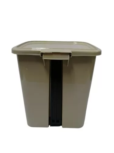 * Szemetes pedálos 7.5L bézs