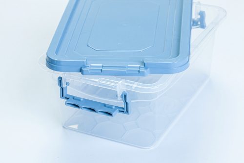 * Tároló doboz kék tetővel 2 l