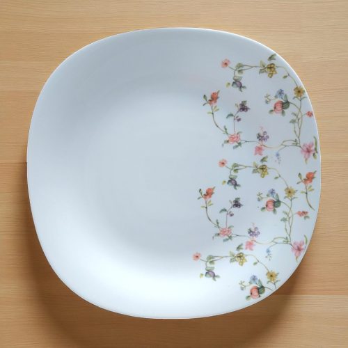 20 részes szögletes opál étkészlet apró virágos