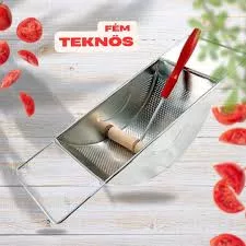 Paradicsompasszírozó fém teknővel