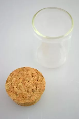 ÜVEGCSE EGYENESFALÚ PARAFADUGÓVAL 30*40MM P12