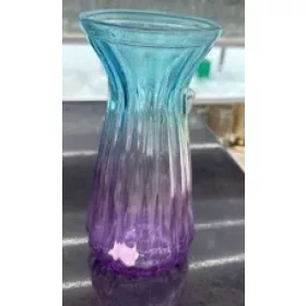 VÁZA ÜVEG SZÍNES 21X10,5CM