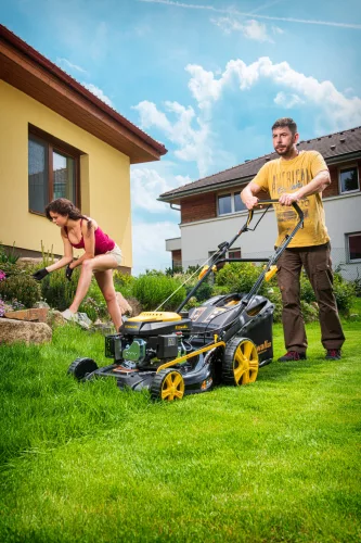 Riwall PRO RPM 5135 önjáró benzinmotoros multifunkciós fűnyíró 4 az 1-ben