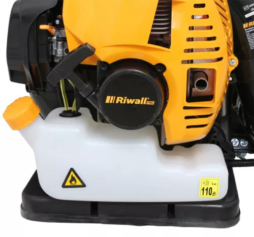 Riwall PRO RPSD 52 benzinmotoros háti permetező 14 l