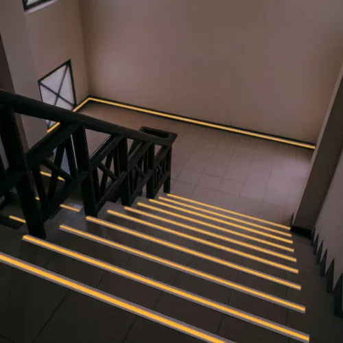 Csúszásmentes ragasztószalag - foszforeszkáló jelölőcsíkkal - 5 m x 50 mm - 5 féle