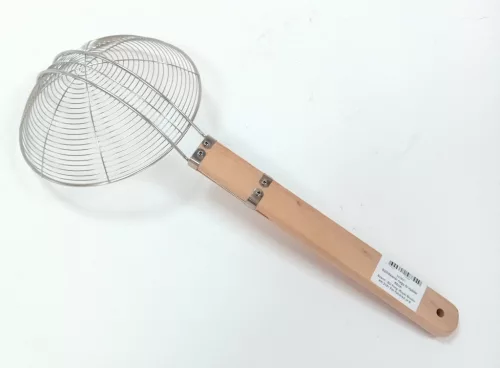 Szűrőkanál nagy fa nyéllel 50cm